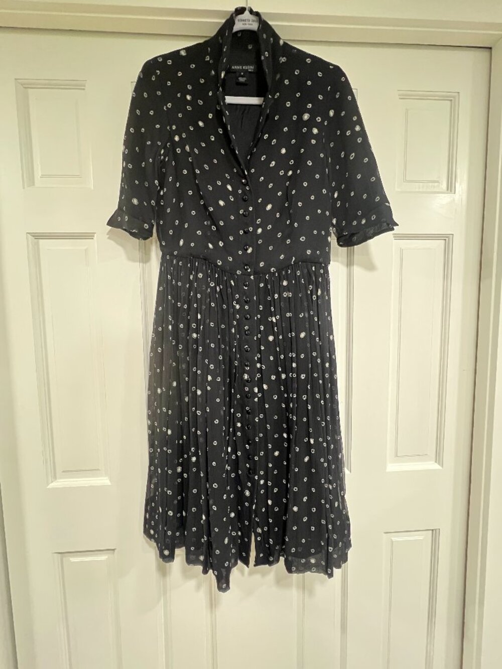 Anne Klein Pleated Shirt Dress | Black & Silver Metallic Dot | Size 10 / M